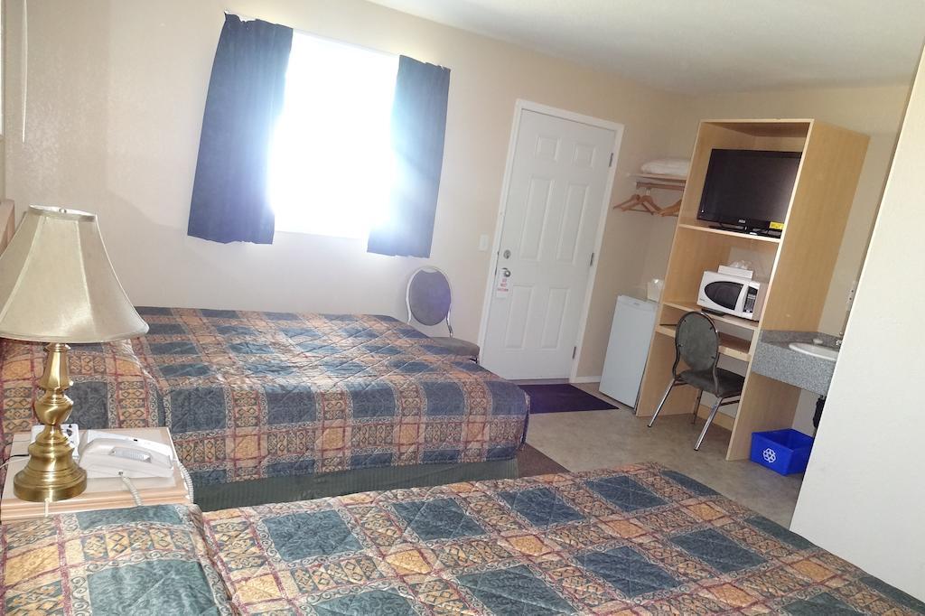 King'S Hotel & Motel By Elevate Rooms Shaunavon Δωμάτιο φωτογραφία
