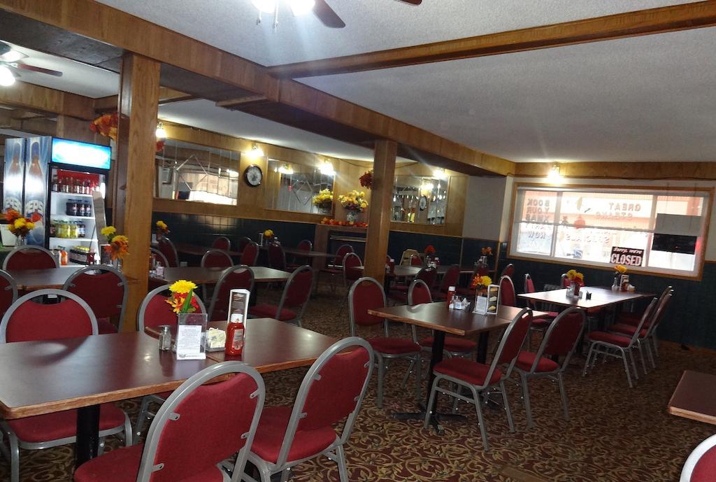 King'S Hotel & Motel By Elevate Rooms Shaunavon Εξωτερικό φωτογραφία