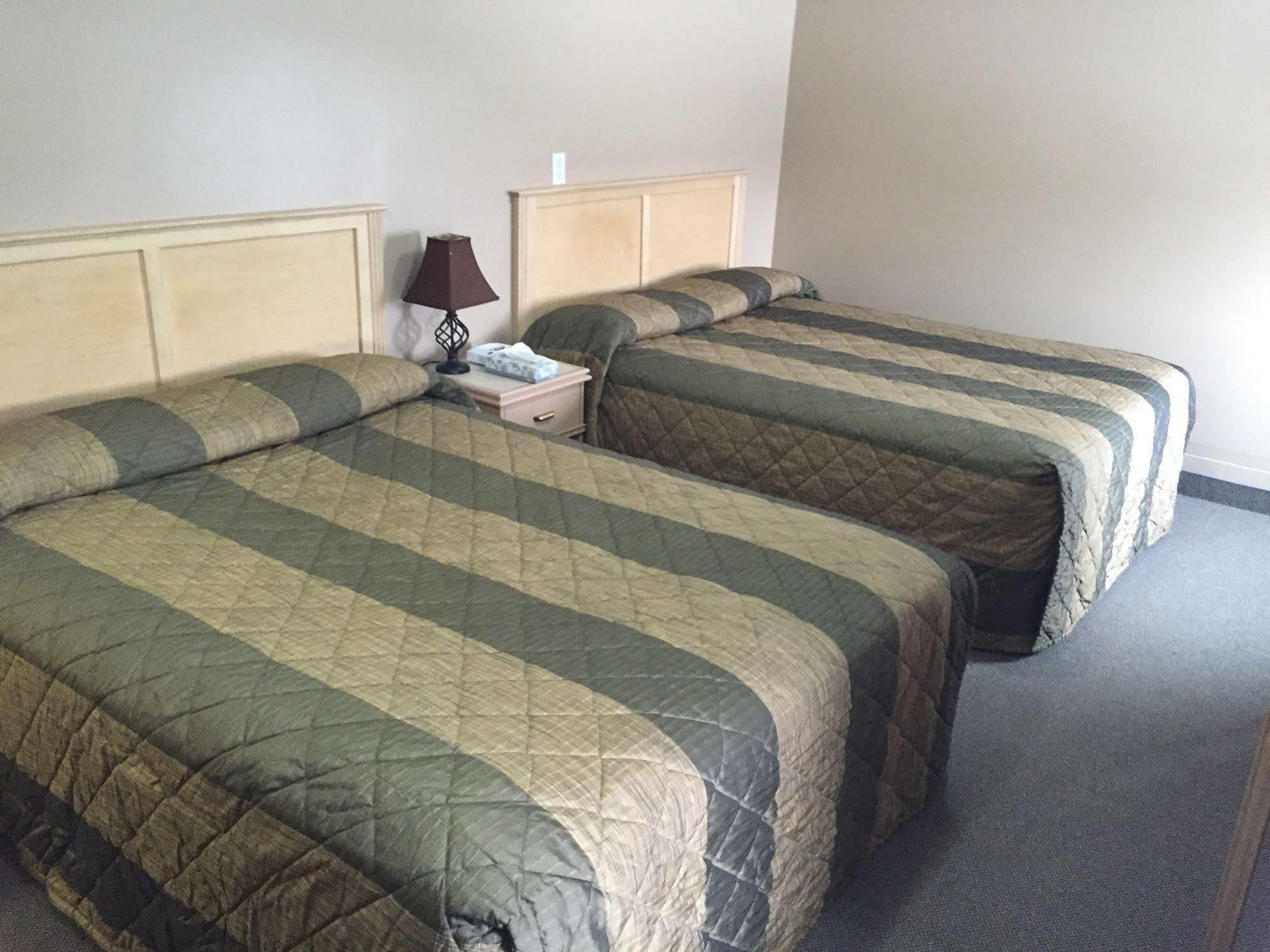 King'S Hotel & Motel By Elevate Rooms Shaunavon Εξωτερικό φωτογραφία