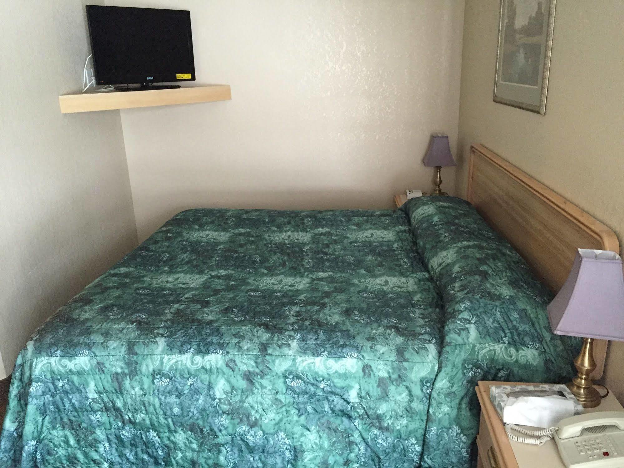 King'S Hotel & Motel By Elevate Rooms Shaunavon Εξωτερικό φωτογραφία